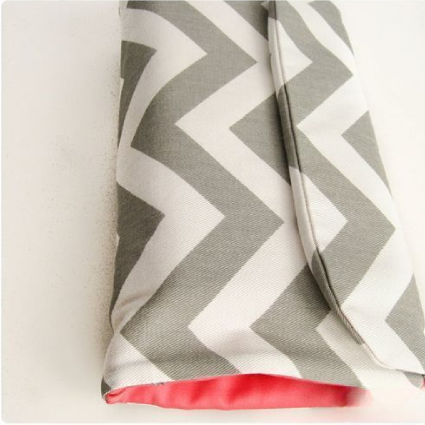 Travel Makeup Organizer.