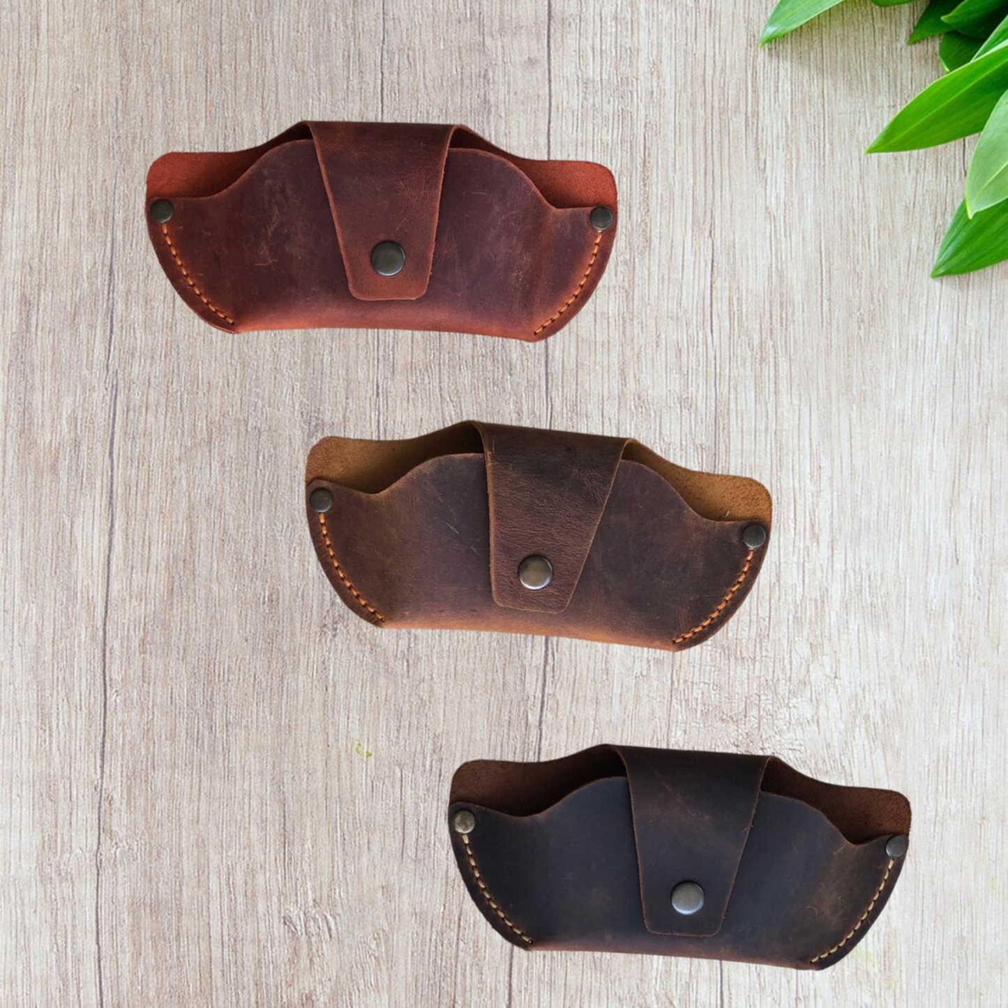 Snake Scale Pattern Glasses Holder