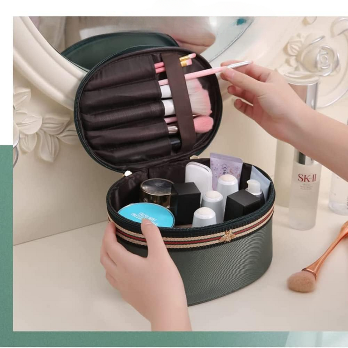 Cosmetic Storage Box with Handle