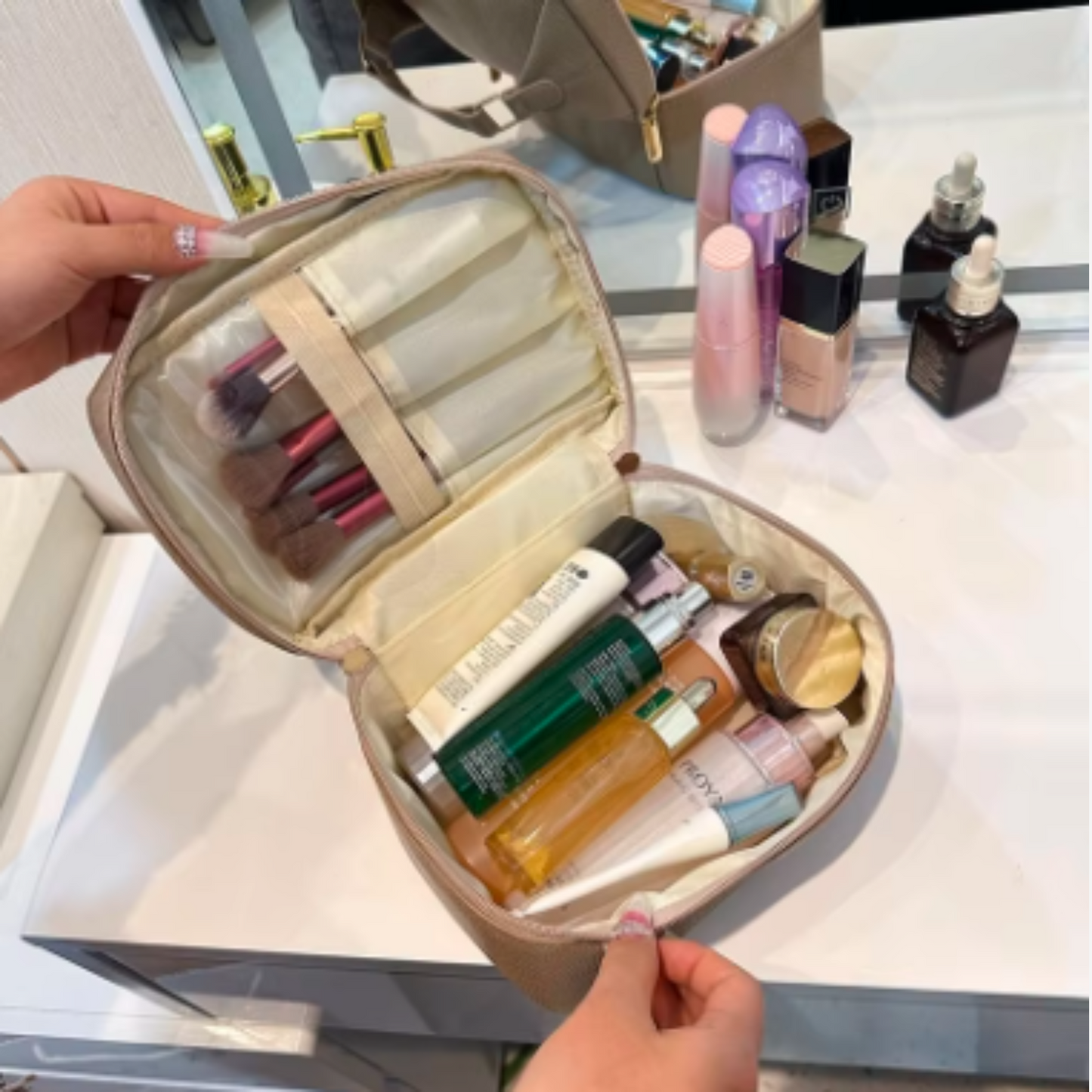 Portable Top Handle Makeup Bag with Organizer