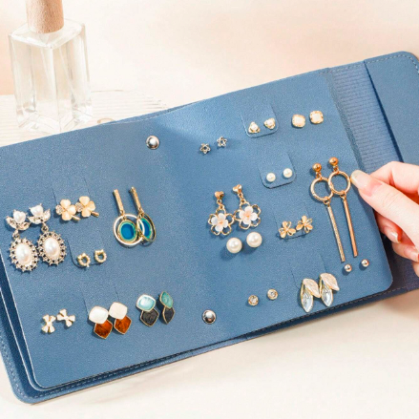 Creative Stud Earrings Storage Bag