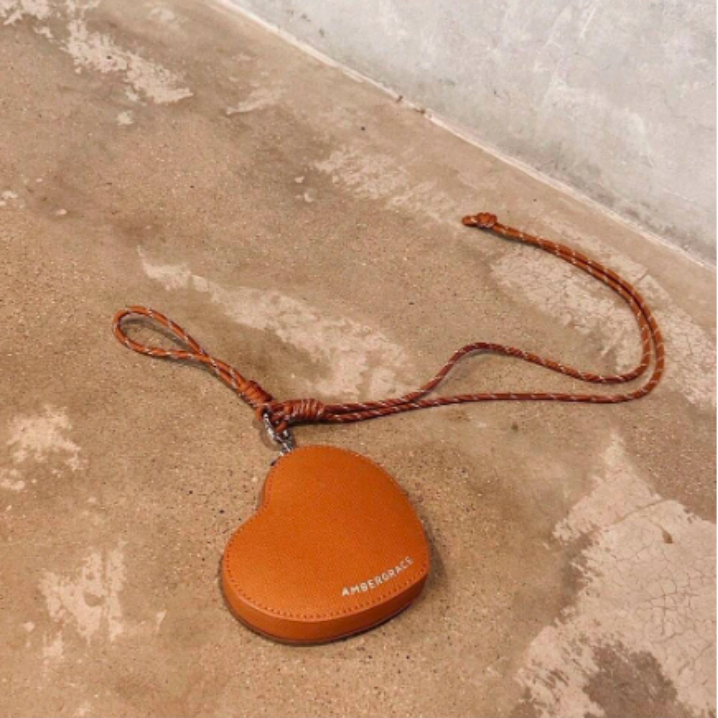 Fashionable Heart-Shaped Keychain and Earbud Bag