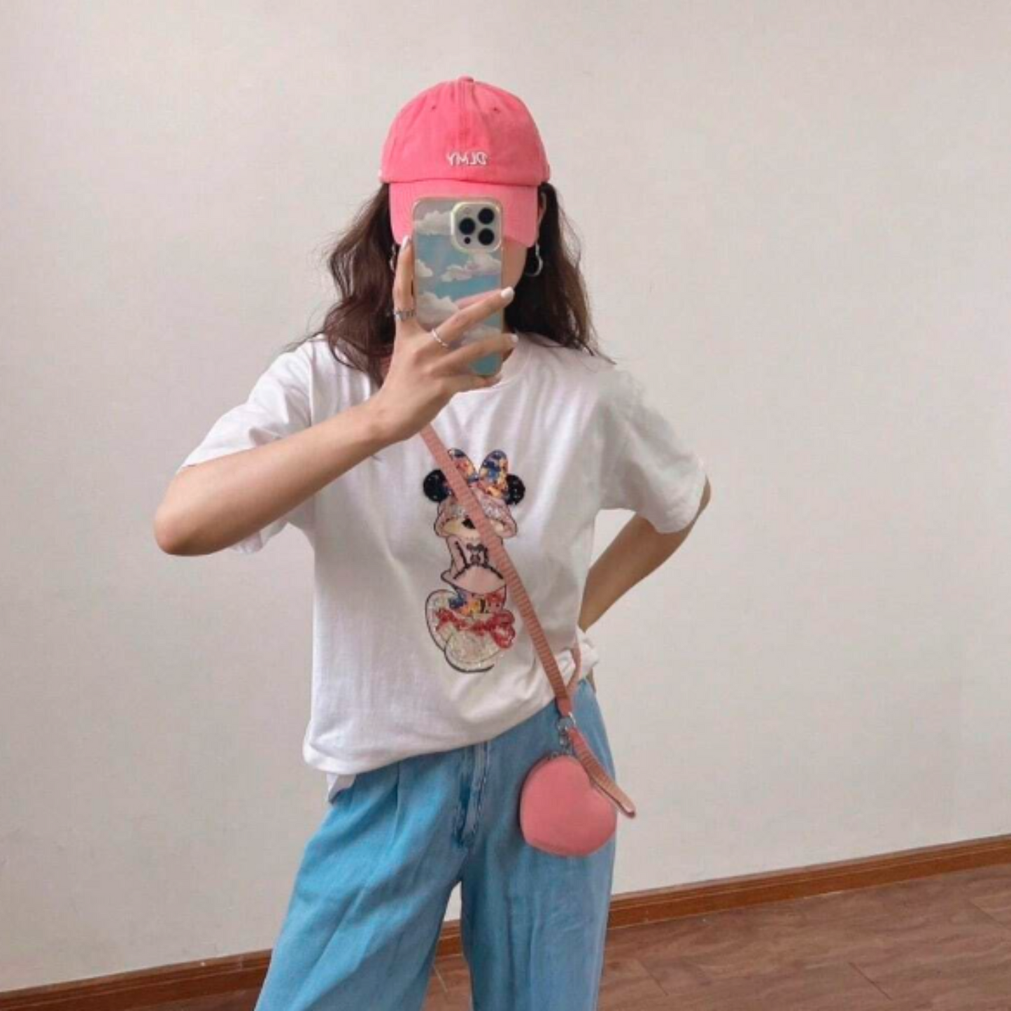 Fashionable Heart-Shaped Keychain and Earbud Bag