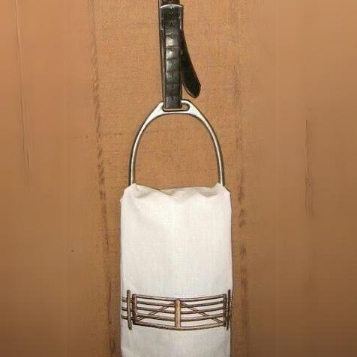 Horseshoe Bath Towel Holder