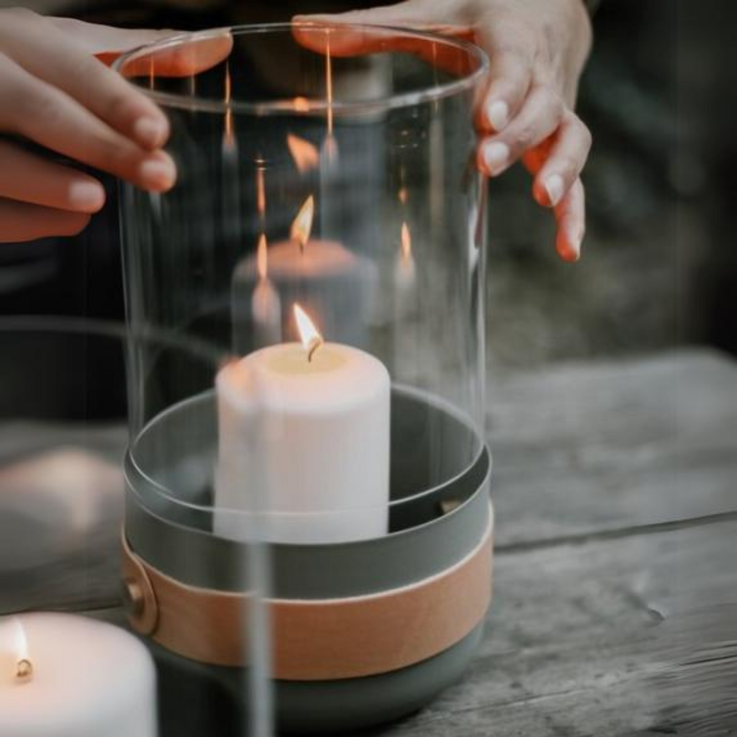 Candle holder