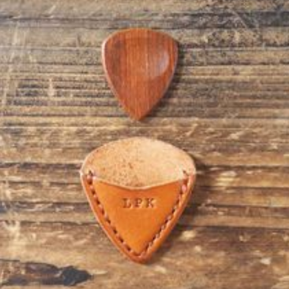 Teardrop Guitar Pick Holder