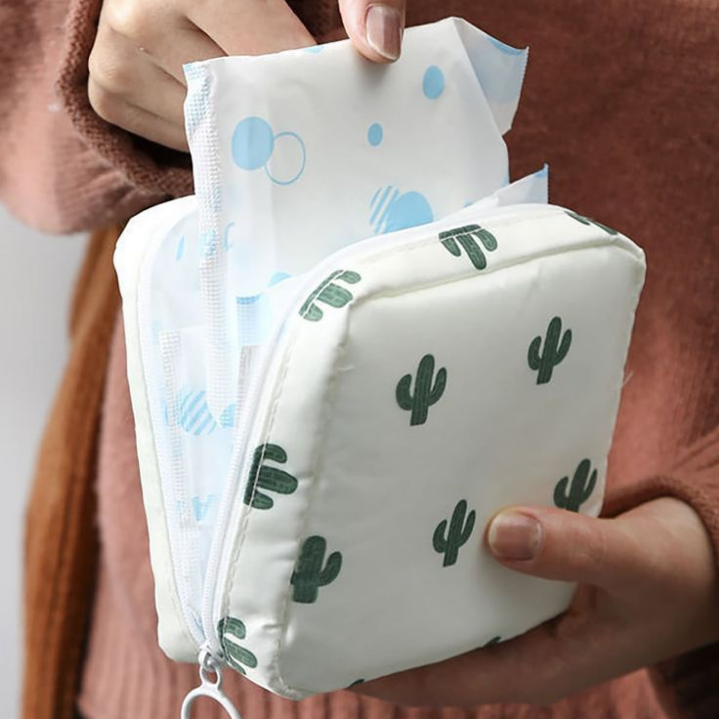 Sanitary Pad Organizer Purse Holder