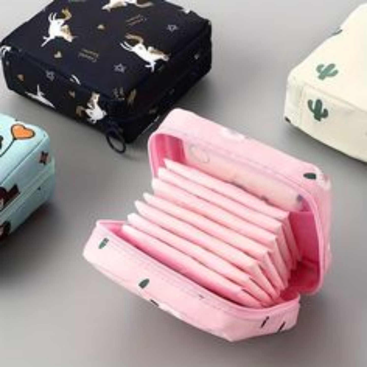 Sanitary Pad Organizer Purse Holder